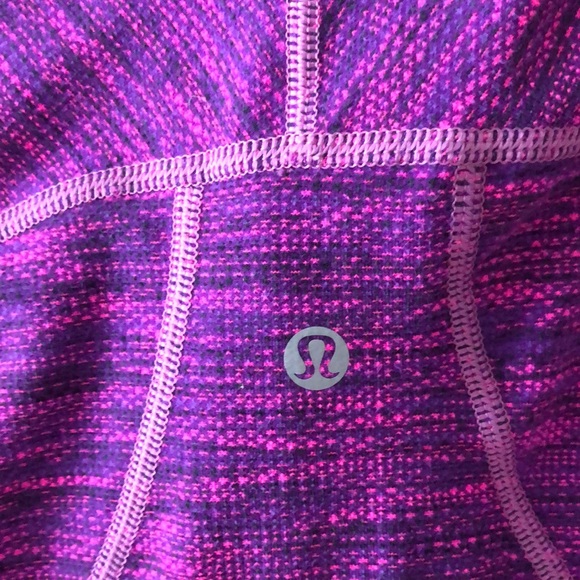 Hustle in Your Bustle - Picture 6 of 8